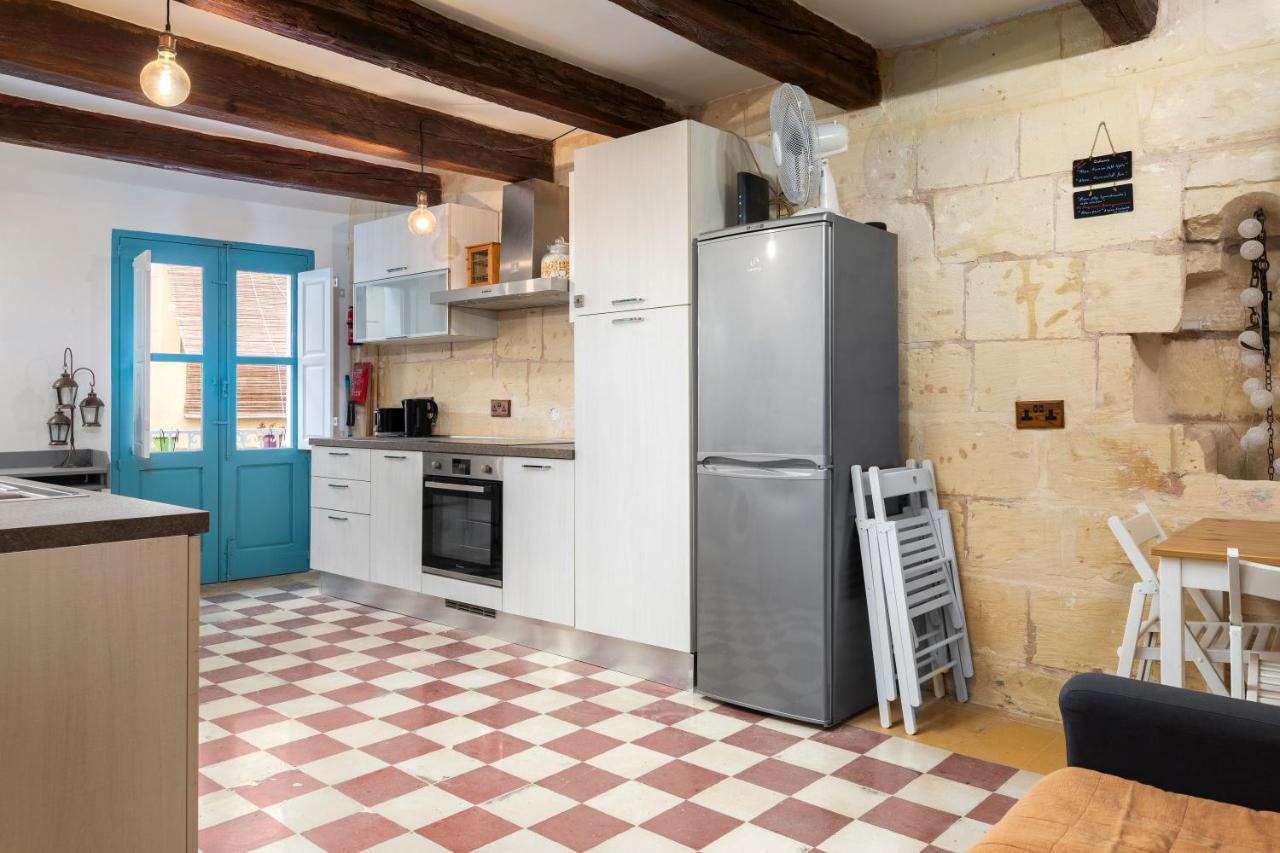 Traditional Maltese Townhouse - Close To Sea Casa de Férias